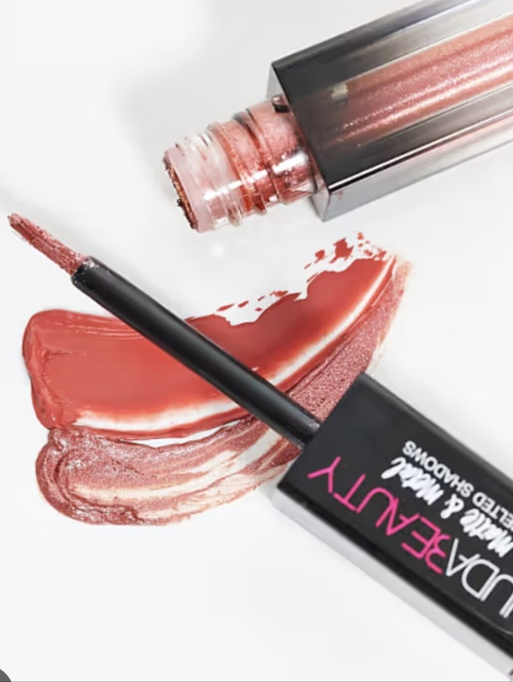🧚‍♀️HOT SAUCE Huda Beauty DISCONT. Metal & Matte Eye Duo NWT